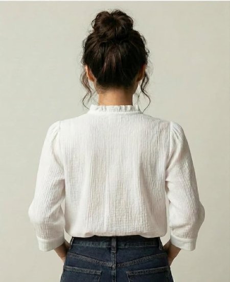 s55 Women White Solid Cotton Blend Knitted Top